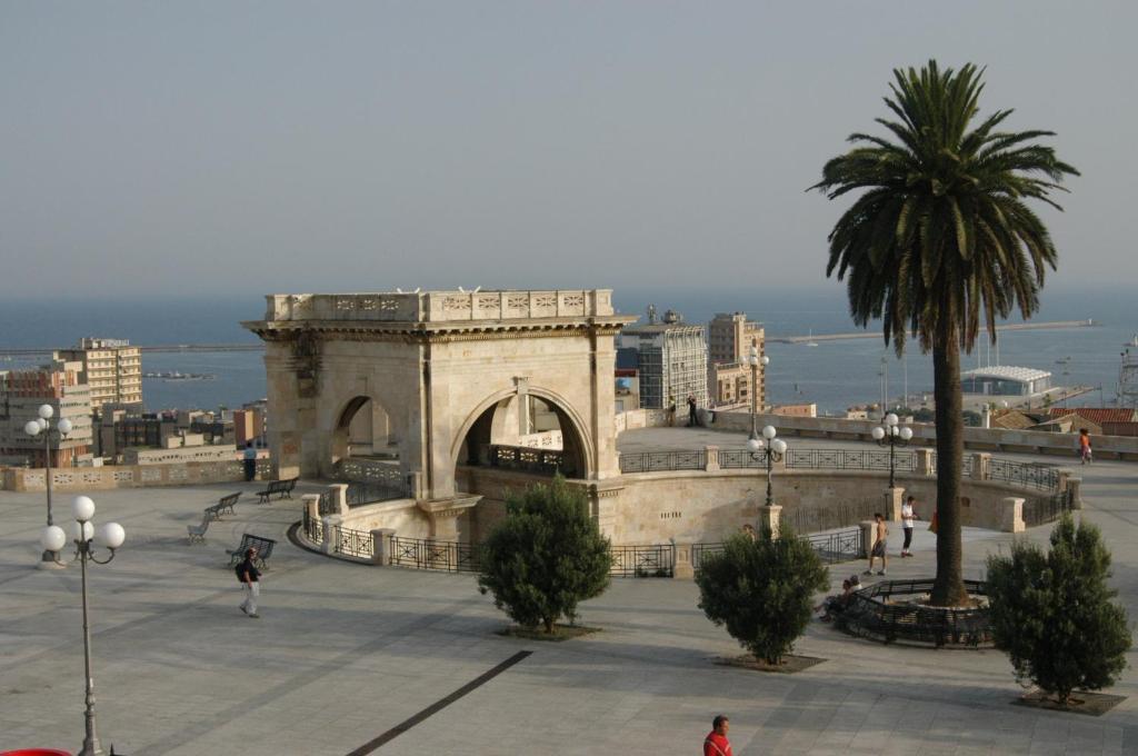 Bed and Breakfast L'Arco Cagliari Zewnętrze zdjęcie